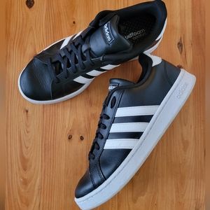 Adidas Grand Court Cloudfoam Shoes size 9.5  Black